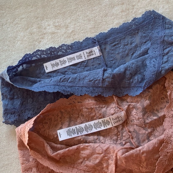 (2) HANKY PANKY Signature Lace Boyshorts - Picture 3 of 5